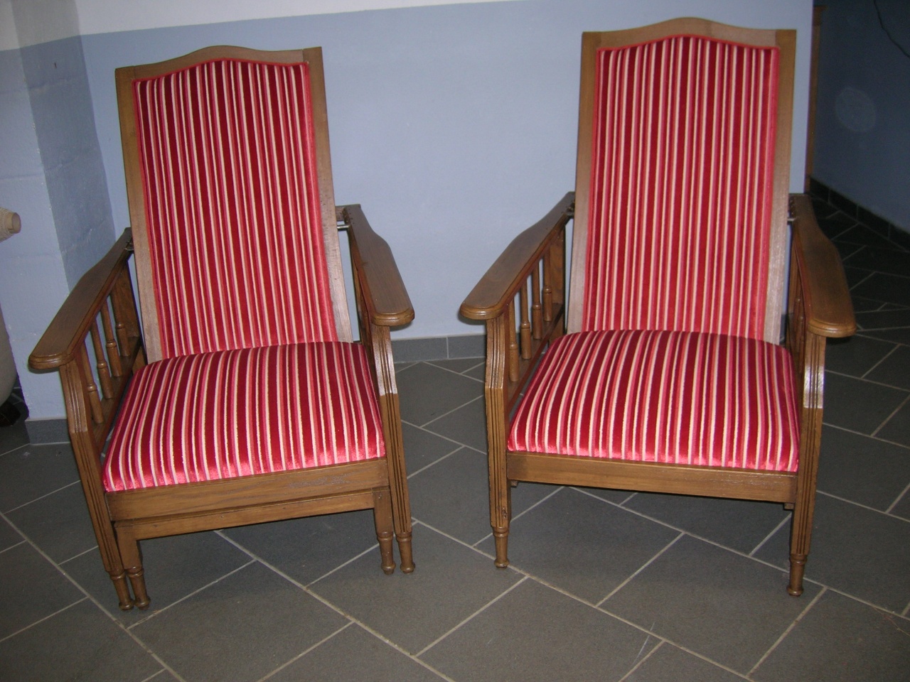 Paire de fauteuils inclinables