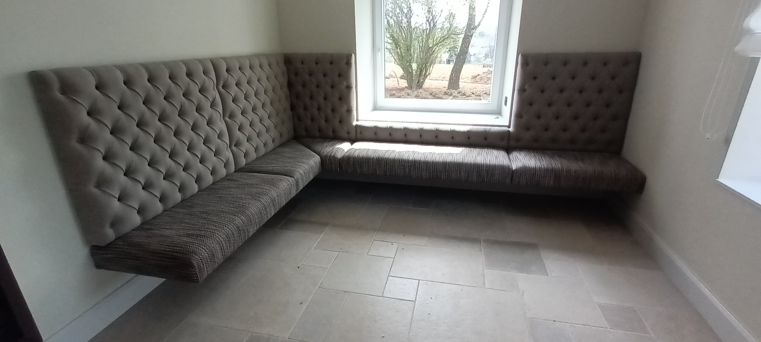 Banquette capitonnée